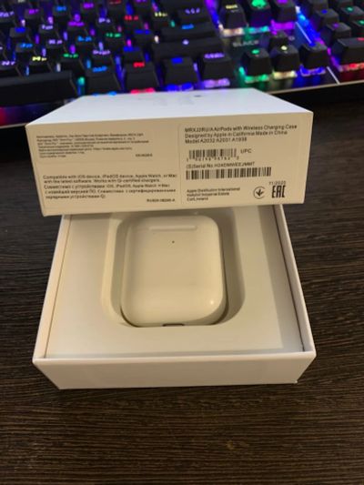 Лот: 18435195. Фото: 1. airpods. Наушники, гарнитуры