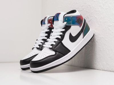 Лот: 18973585. Фото: 1. Кроссовки Nike Air Jordan 1 Mid... Кеды, кроссовки, слипоны
