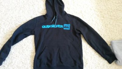 Лот: 5593630. Фото: 1. кофта Quiksilver черная. Другое (спортивная одежда)