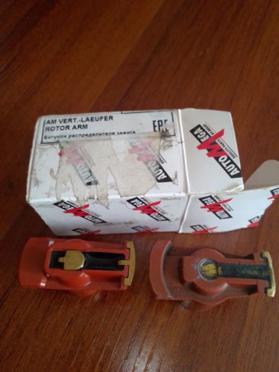 Лот: 15932450. Фото: 1. Бегунок распределителя зажигания. Электрооборудование