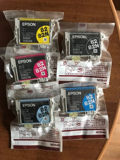 Лот: 13284239. Фото: 1. Картриджи оригинальные Epson 82. Картриджи, расходные материалы