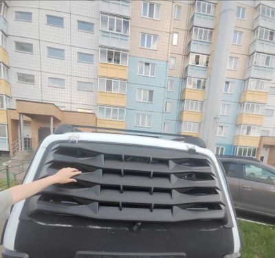 Лот: 25441382. Фото: 1. Решетка заднего стекла нива магнум. Детали тюнинга