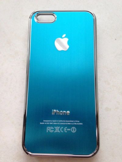 Лот: 4230941. Фото: 1. Чехол iPhone 5/5s голубой 100РУБ... Чехлы, бамперы