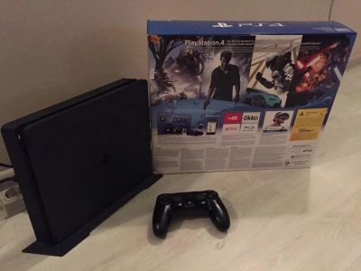 Лот: 10605763. Фото: 1. PS4 slim. Игровые приставки, консоли