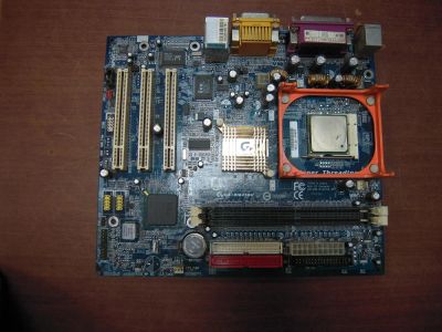 Лот: 4783007. Фото: 1. Материнская плата GigaByte GA-8I845GV... Материнские платы