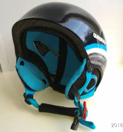 Лот: 12070126. Фото: 1. Шлем детский Quicksilver. Шлемы