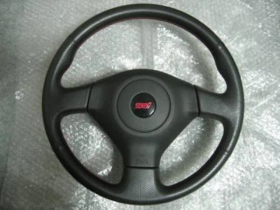 Лот: 691563. Фото: 1. руль Impreza STI 2006. Салон