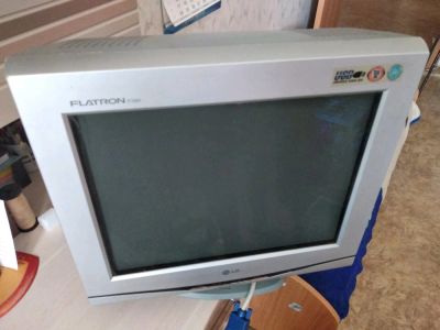 Лот: 12037168. Фото: 1. Монитор, ЭЛТ, Flatron F700P. ЭЛТ-мониторы