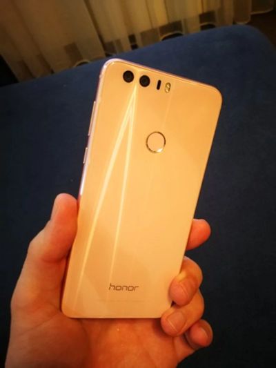 Лот: 17414569. Фото: 1. Huawei Honor 8 Lite 32 Gb Gold... Чехлы, бамперы