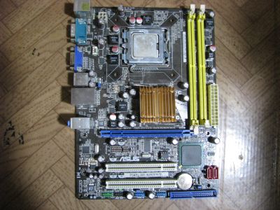 Лот: 17272767. Фото: 1. Материнская плата ASUS P5KPL-AM... Другое (комплектующие)