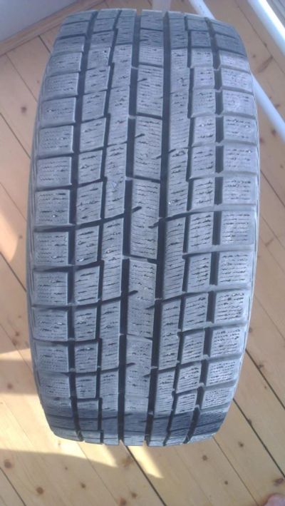 Лот: 4509443. Фото: 1. Yokohama Ice Guard IG30 225/40... Шины