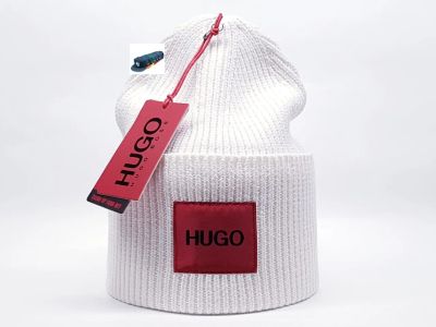 Лот: 19434171. Фото: 1. Шапка Hugo Boss (белый). Головные уборы