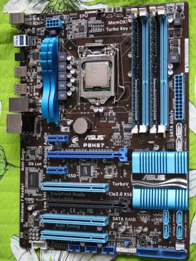 Лот: 23291201. Фото: 1. Asus P8H67 (сокет 1155). Доставка... Материнские платы