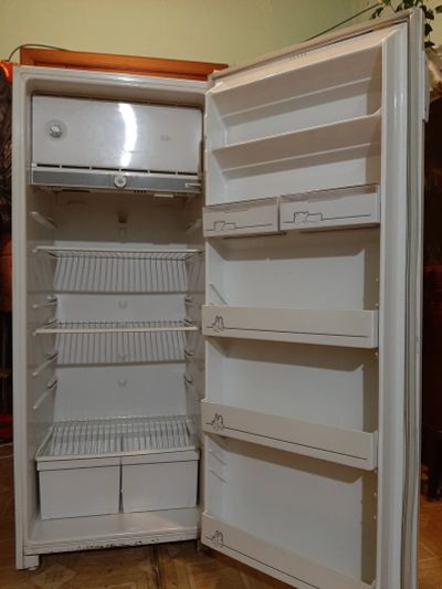 Лот: 15789515. Фото: 1. Холодильник Бирюса-6. Холодильники, морозильные камеры