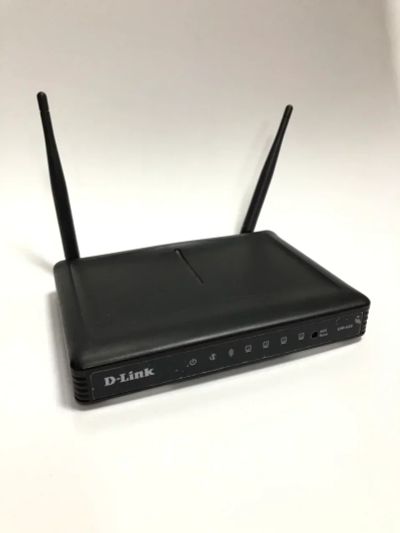 Лот: 15130101. Фото: 1. Wi-Fi роутер D-link DIR-620. Маршрутизаторы (роутеры)
