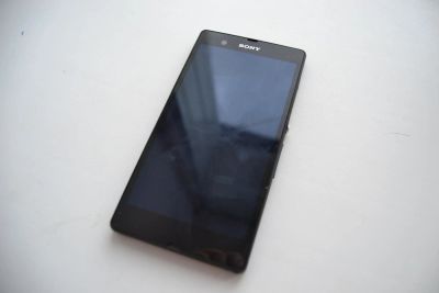 Лот: 8031245. Фото: 1. Sony Xperia Z. Смартфоны