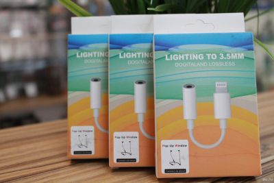 Лот: 17433465. Фото: 1. Переходник Lightning на 3.5Jack... Дата-кабели, переходники
