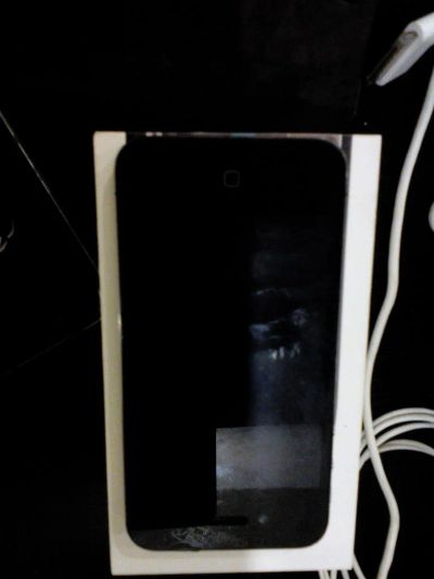 Лот: 7361243. Фото: 1. Породам iPhone 4s. Смартфоны