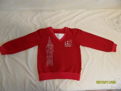 Лот: 8682694. Фото: 1. кофточка на мальчика 4-5 лет. Свитера, худи, толстовки