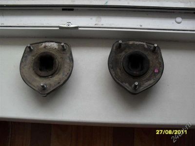 Лот: 1153409. Фото: 1. опоры задних стоек Toyota corona... Ходовая, подвеска, рулевое управление