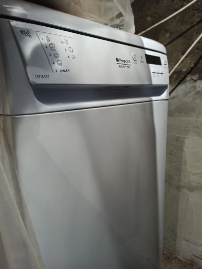 Лот: 21146732. Фото: 1. Посудомоечная машина Ariston Hotpoint... Посудомоечные машины