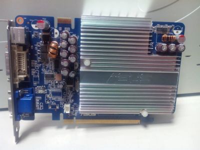 Лот: 2998695. Фото: 1. Видеокарта ASUS en7300gt silent... Видеокарты