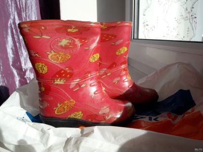 Лот: 13380759. Фото: 1. Детские резиновые сапоги на девочку... Сапоги