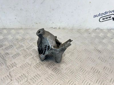 Лот: 25378002. Фото: 1. кронштейн двигателя Volkswagen... Двигатель и элементы двигателя