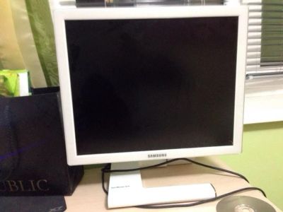 Лот: 4803425. Фото: 1. Samsung SyncMaster 971P. ЖК-мониторы