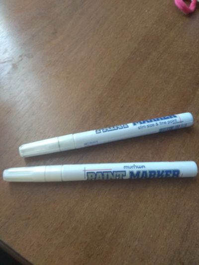 Лот: 17289899. Фото: 1. 2 маркера белых. Новые. Ручки, карандаши, маркеры