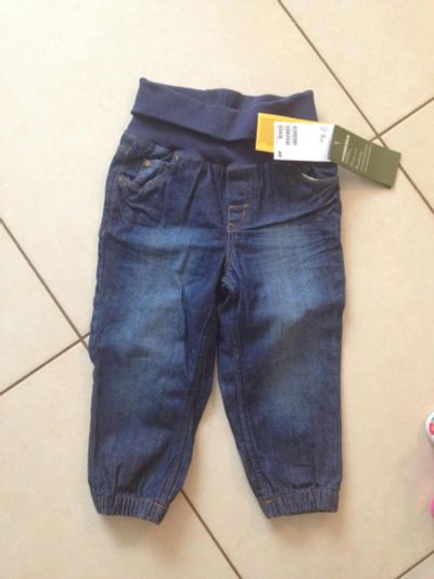 Лот: 7470478. Фото: 1. Продам новые джинсы H&M. Брюки, шорты, джинсы