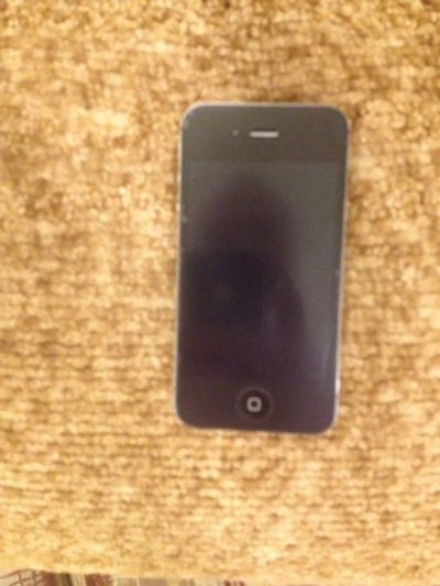 Лот: 4687027. Фото: 1. Iphone 4s 8gb. Смартфоны