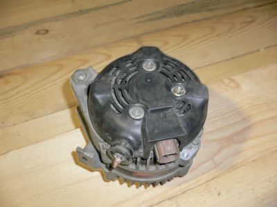 Лот: 6422096. Фото: 1. 2 генератора Toyota (RAV 4... Двигатель и элементы двигателя