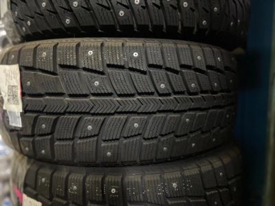 Лот: 20738651. Фото: 1. Зимняя резина 225/45 R-17 " Dynamo... Шины