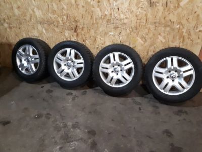 Лот: 14843130. Фото: 1. зимний шины 255.55R18 Bridgestone. Шины