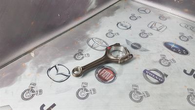 Лот: 23586459. Фото: 1. Шатун Jeep Grand Cherokee EHD... Двигатель и элементы двигателя
