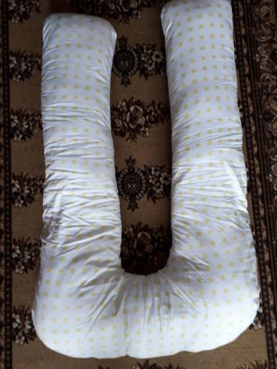 Лот: 10292283. Фото: 1. "U"-образная подушка для беременных... Одеяла, подушки
