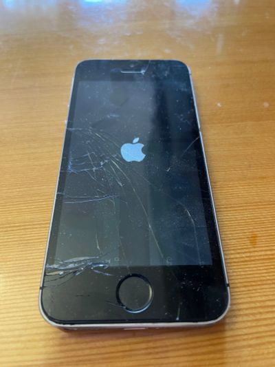 Лот: 18936517. Фото: 1. iPhone 5s. Смартфоны