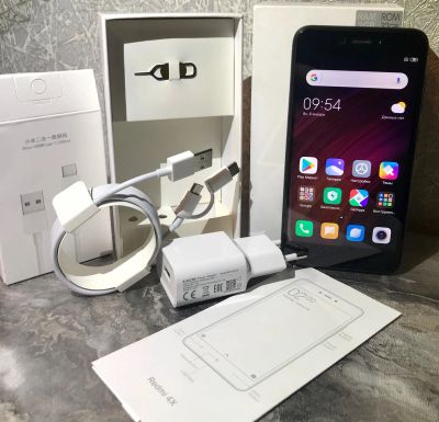 Лот: 19937754. Фото: 1. Xiaomi Redmi 4x 32Gb. Смартфоны