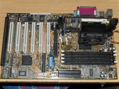 Лот: 423107. Фото: 1. мать и проц. ASUS P3B-P + Pentium... Материнские платы