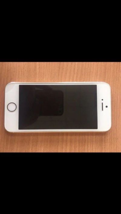 Лот: 10541682. Фото: 1. iPhone 5s на 16 ( золотой ). Смартфоны
