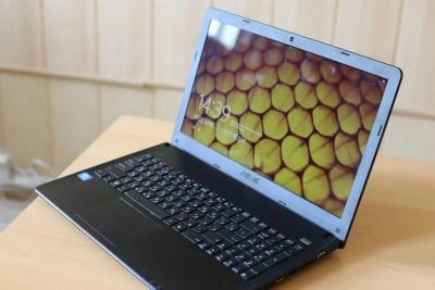 Лот: 3137491. Фото: 1. ASUS X501A НА ГАРАНТИИ ЕЩЕ ЦЕЛЫЙ... Ноутбуки