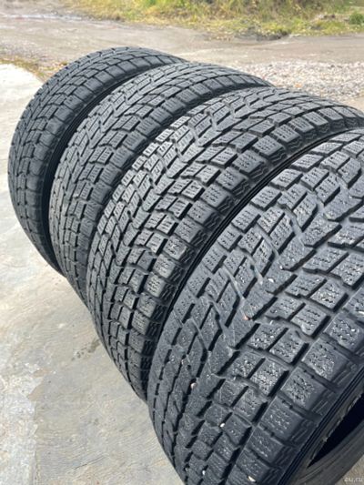 Лот: 18160092. Фото: 1. Шины Dunlop R18 235/55. Шины