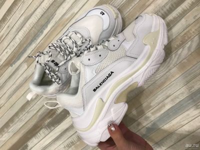 Лот: 13473057. Фото: 1. Кроссовки Balenciaga белые. Кеды, кроссовки, слипоны