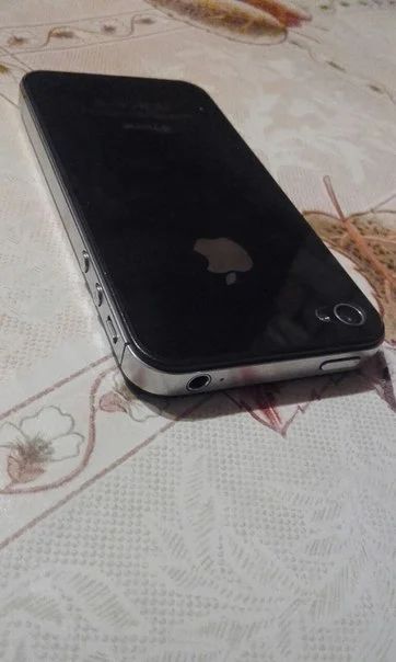 Лот: 7403635. Фото: 1. iPhone 4s 16Gb комплект в идеале. Смартфоны