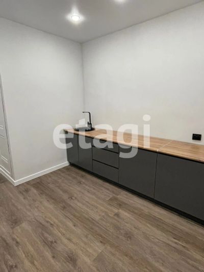 Лот: 25289761. Фото: 1. 4-комн. квартира , Красноярск... Квартиры, студии