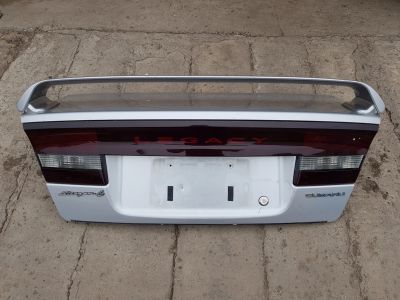 Лот: 12489596. Фото: 1. Спойлер +крышка багажника Subaru... Кузов