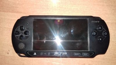 Лот: 12668477. Фото: 1. Sony PlayStation Portable E1000. Игровые приставки, консоли