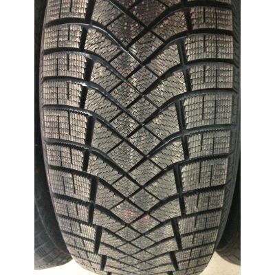 Лот: 19587295. Фото: 1. Pirelli ICE ZERO Friction 195... Шины