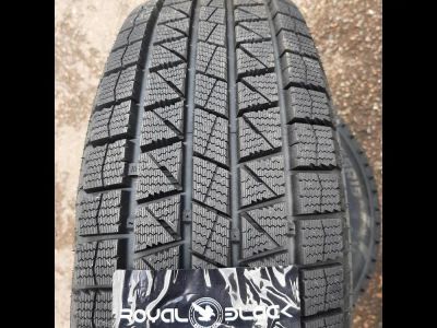 Лот: 23527489. Фото: 1. Зимняя резина 175/65 R-14 "Royal... Шины